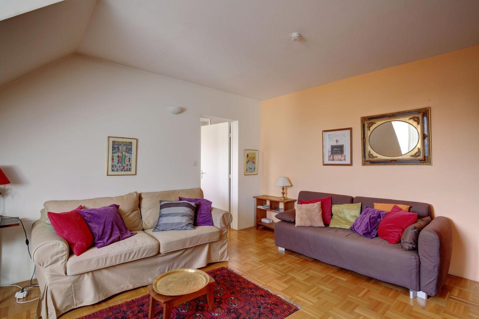 Spacious T2 Apt In City Center. Αμπουάζ Εξωτερικό φωτογραφία